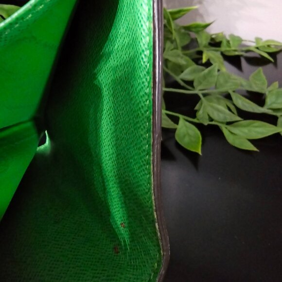 EUC Limited Edition Authentic Louis Vuitton Perforated Wallet - Picture 11 of 16